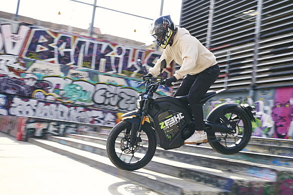 Zeeho C!ty Sport